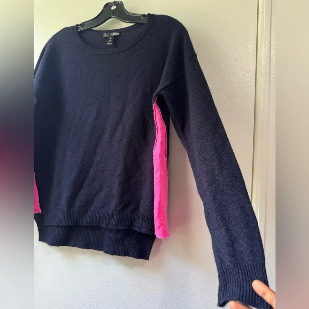 Aqua Cashmere Black and Pink Crew Neck Sweater with Color Block Design
